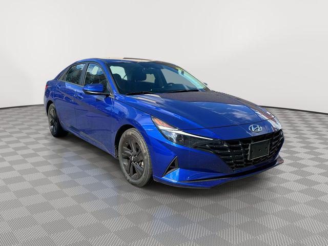 Intense Blue 2022 Hyundai Elantra Sedan Front-Wheel Drive Continuously Variable Transmission