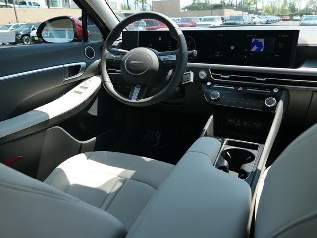 2025 Hyundai Sonata SEL - Photo 24