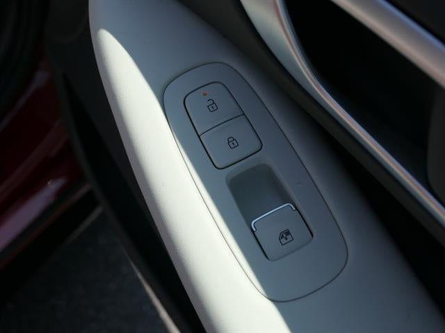 2025 Hyundai Sonata SEL - Photo 25