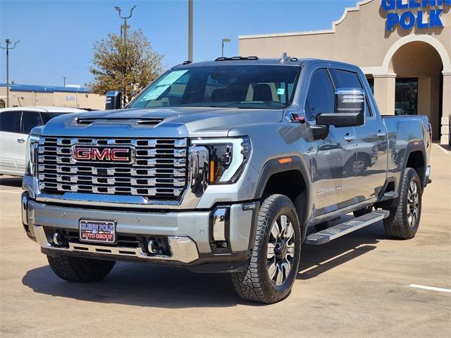 2025 GMC Sierra 2500HD 4WD Crew Cab Standard Bed Denali