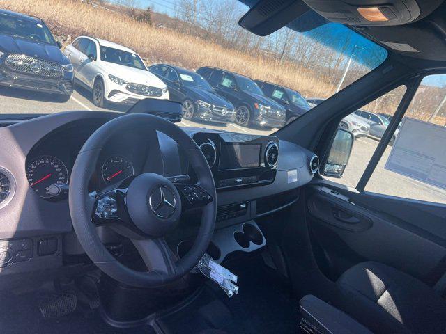 2025 Mercedes-Benz Sprinter 3500 Cargo 170 WB