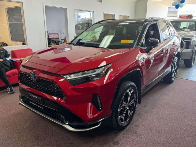 2023 Toyota RAV4 Prime XSE [3]