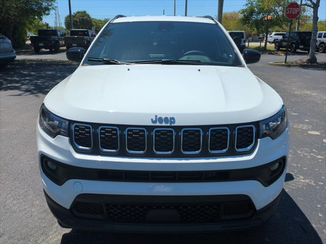 2025 Jeep Compass COMPASS LATITUDE 4X4