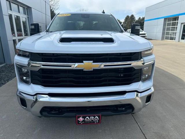 2024 Chevrolet Silverado 2500HD 4WD Crew Cab Standard Bed LT