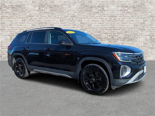 2024 Volkswagen Atlas 2.0T Peak Edition SEL