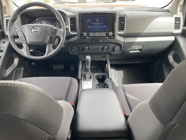 2022 Nissan Frontier Crew Cab SV 4x2