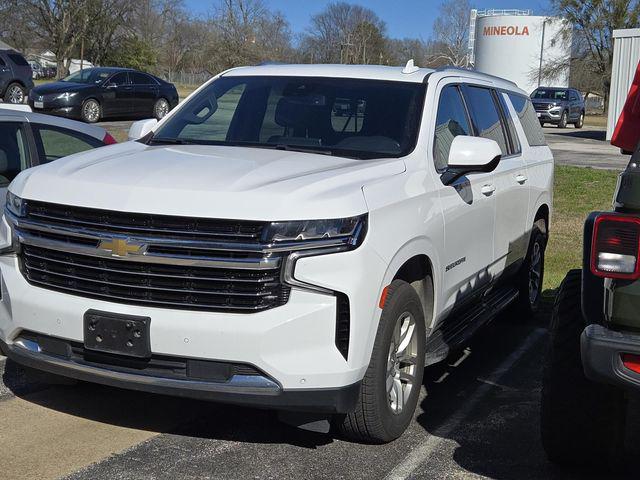 2023 Chevrolet Suburban 4WD LT