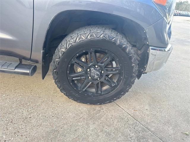 2018 Toyota Tundra SR5 5.7L V8
