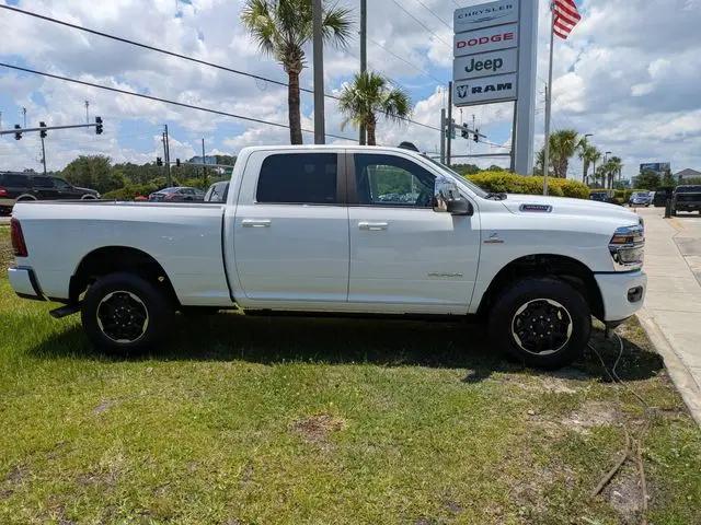 2025 Ram 3500 Laramie Crew Cab 4x4 6'4" Box