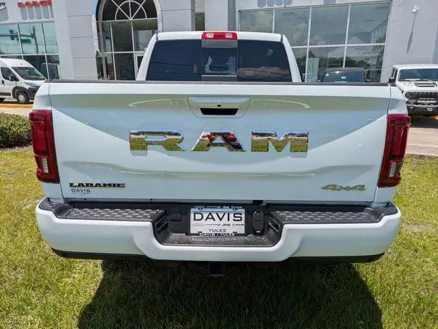 2025 Ram 3500 Laramie Crew Cab 4x4 6'4" Box