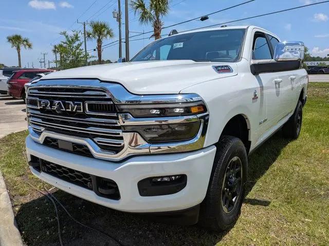 2025 Ram 3500 Laramie Crew Cab 4x4 6'4" Box