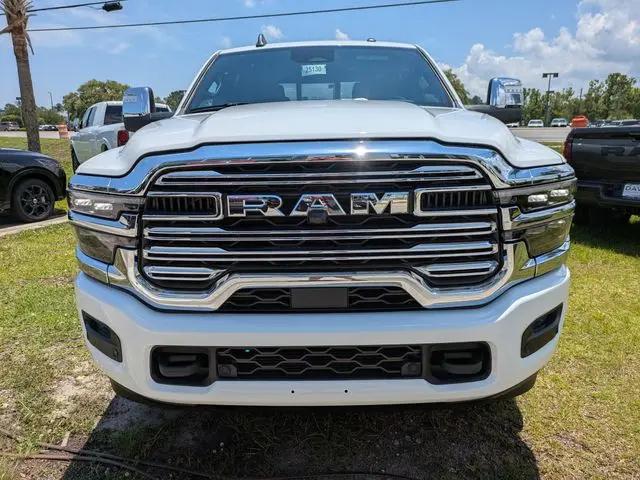2025 Ram 3500 Laramie Crew Cab 4x4 6'4" Box