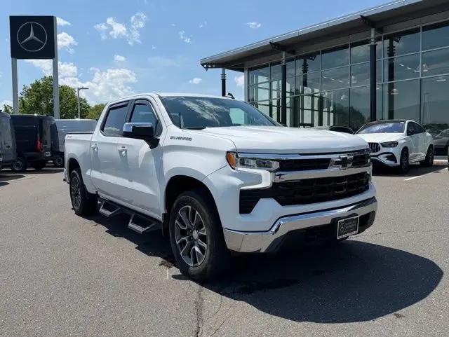 2022 Chevrolet Silverado 1500 4WD Crew Cab Short Bed LT with 2FL for sale in Chicopee, MA