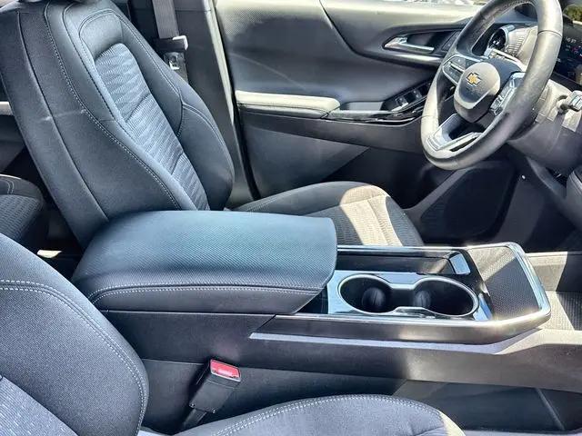 2025 Chevrolet Equinox FWD LT