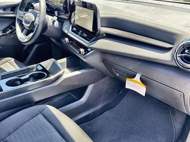 2025 Chevrolet Equinox FWD LT