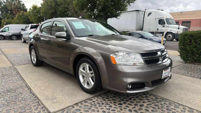 2013 Dodge Avenger SXT