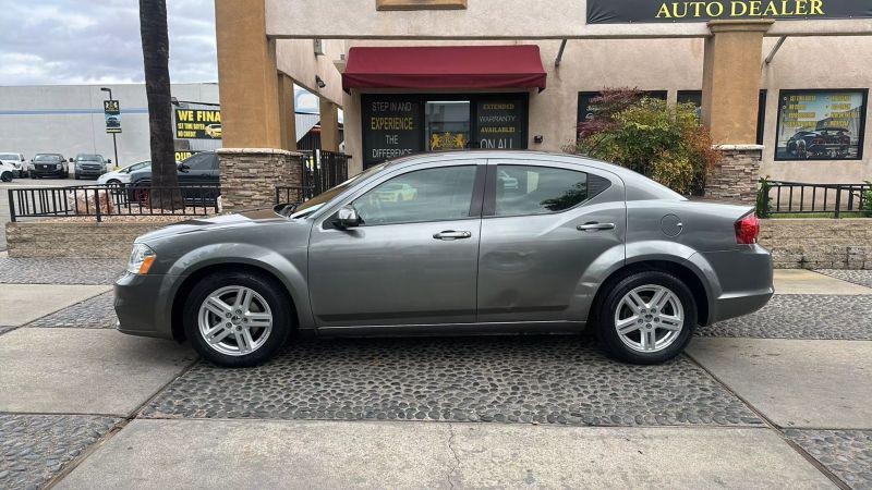 2013 Dodge Avenger SXT