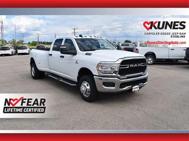 2024 RAM Ram 3500 RAM 3500 TRADESMAN CREW CAB 4X4 8 BOX