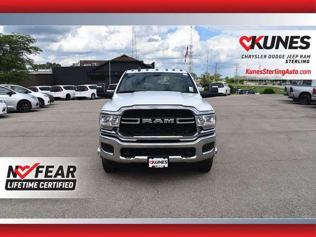 2024 RAM Ram 3500 RAM 3500 TRADESMAN CREW CAB 4X4 8 BOX