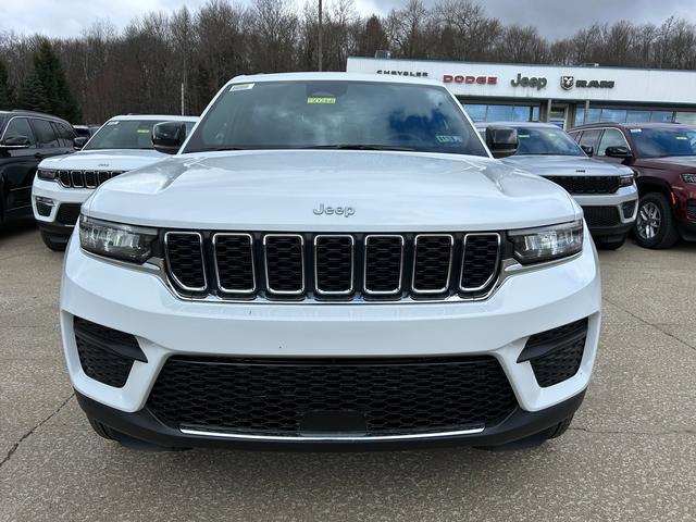 2025 Jeep Grand Cherokee GRAND CHEROKEE LAREDO X 4X4