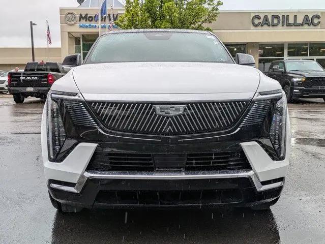 2025 Cadillac Escalade Luxury 2