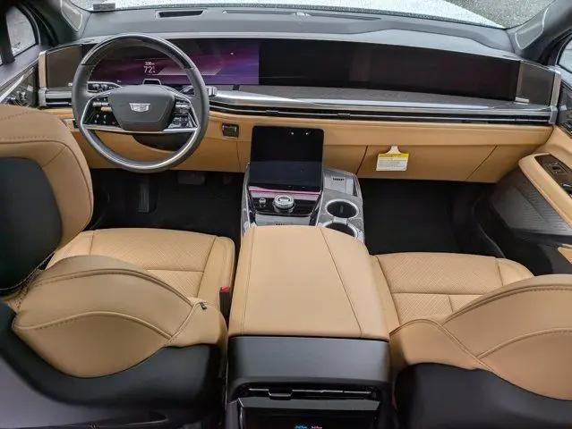 2025 Cadillac Escalade Luxury 2
