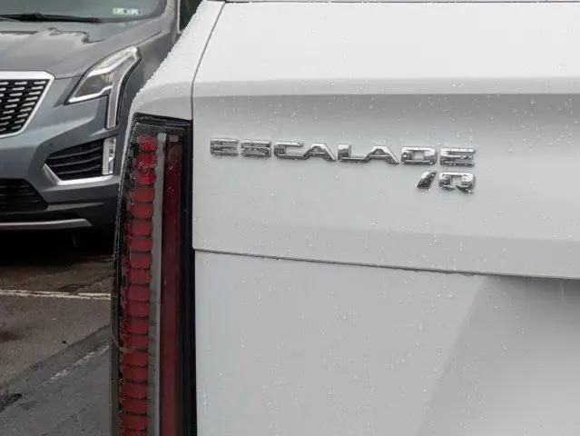 2025 Cadillac Escalade Luxury 2
