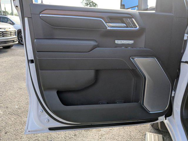 2024 GMC Sierra 1500 4WD Crew Cab Short Box Denali