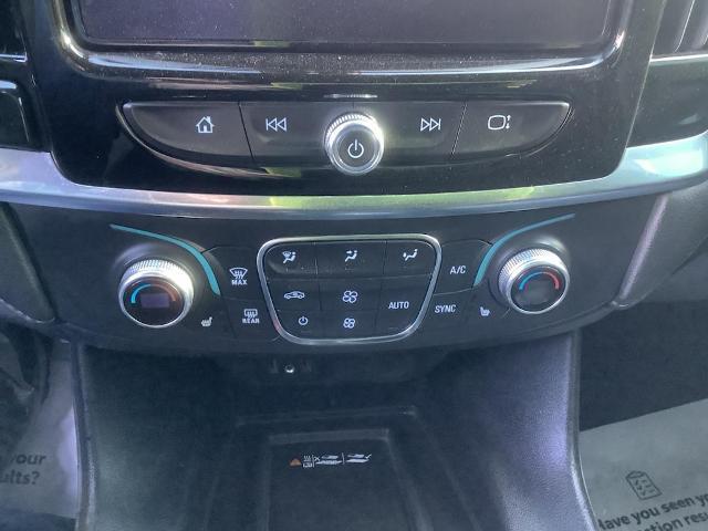 2023 Chevrolet Traverse AWD LT Cloth