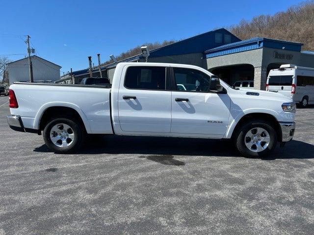 2025 RAM 1500 Big Horn Crew Cab 4x4 64 Box