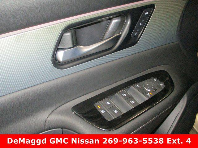 2025 Nissan Murano SL