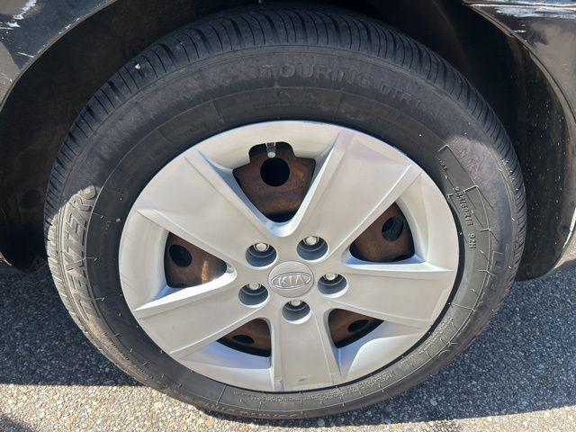 Used 2009 Kia Rondo For Sale in Muscle Shoals, AL