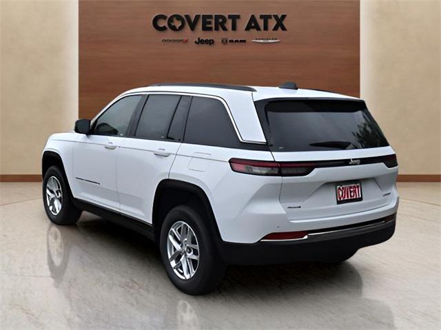2025 Jeep Grand Cherokee GRAND CHEROKEE LAREDO X 4X4
