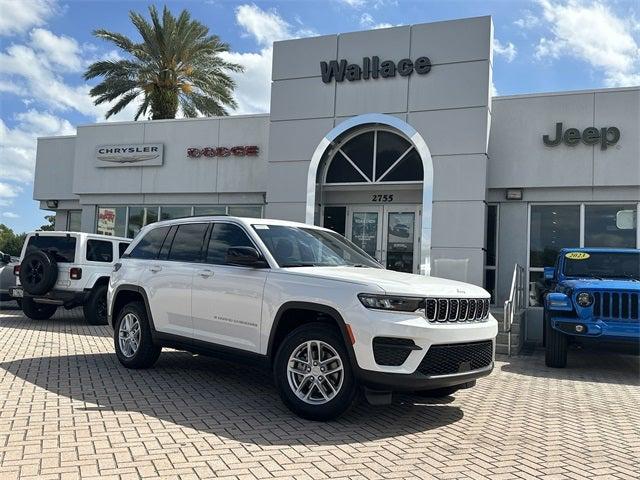2025 Jeep Grand Cherokee GRAND CHEROKEE LAREDO X 4X4