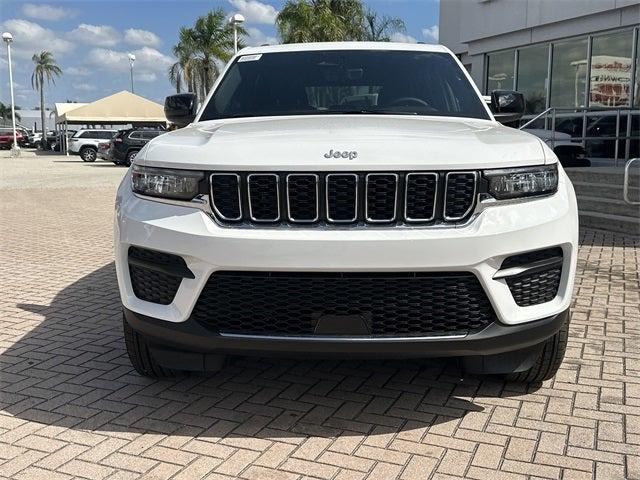 2025 Jeep Grand Cherokee GRAND CHEROKEE LAREDO X 4X4