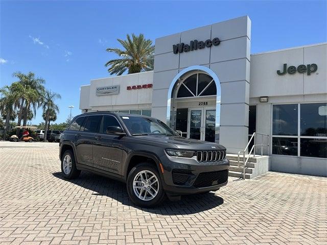 2025 Jeep Grand Cherokee GRAND CHEROKEE LAREDO X 4X4