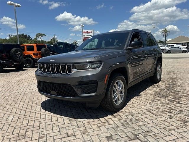 2025 Jeep Grand Cherokee GRAND CHEROKEE LAREDO X 4X4