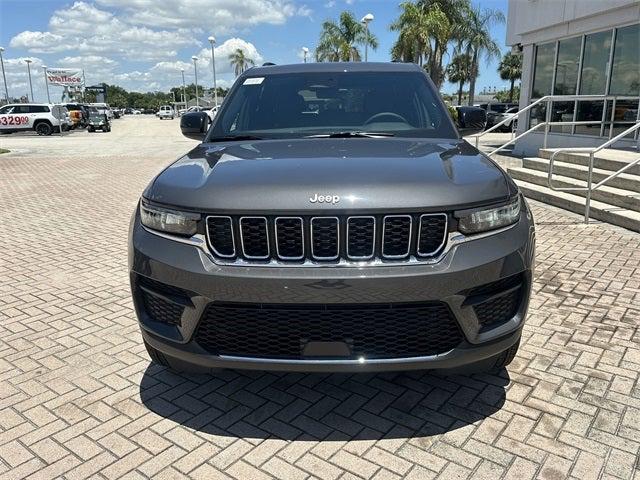 2025 Jeep Grand Cherokee GRAND CHEROKEE LAREDO X 4X4