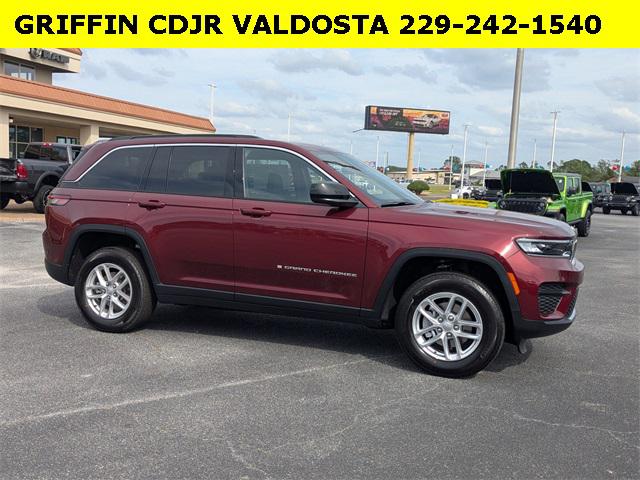 2025 Jeep Grand Cherokee GRAND CHEROKEE LAREDO X 4X2