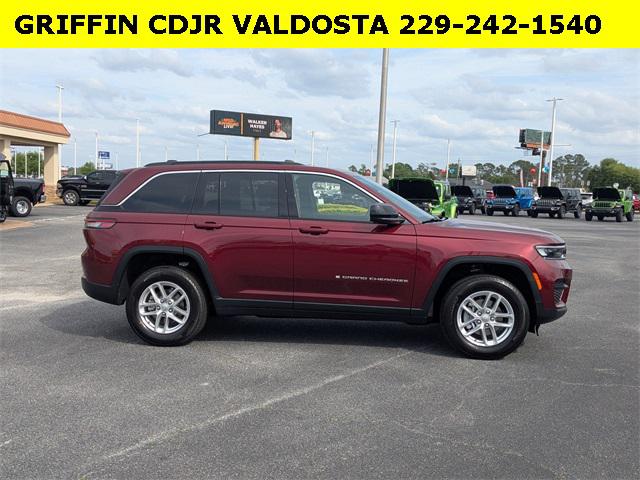 2025 Jeep Grand Cherokee GRAND CHEROKEE LAREDO X 4X2