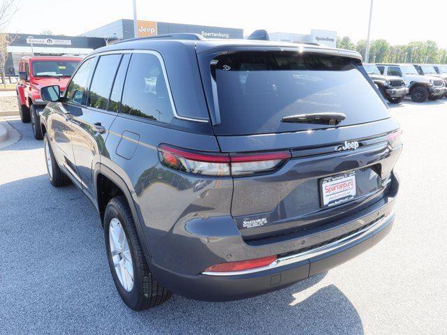 2025 Jeep Grand Cherokee GRAND CHEROKEE LAREDO X 4X2
