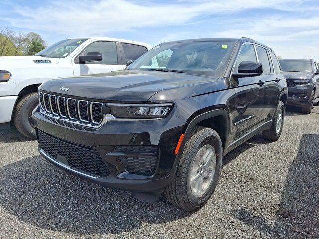 2025 Jeep Grand Cherokee GRAND CHEROKEE LAREDO 4X4