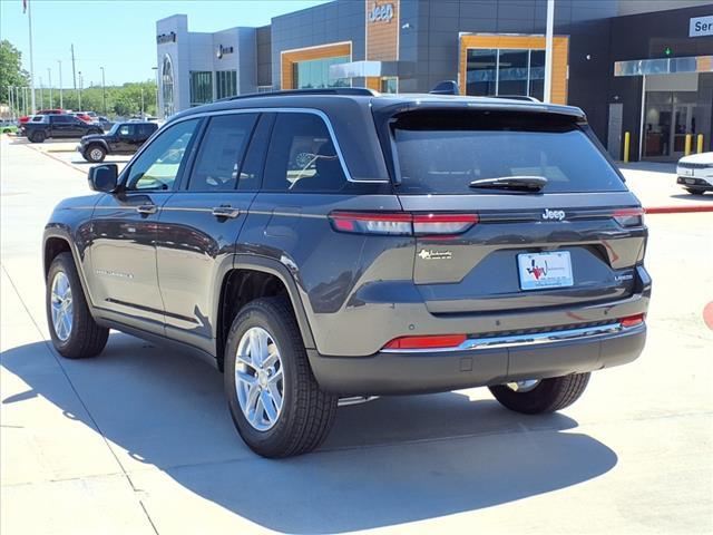2025 Jeep Grand Cherokee GRAND CHEROKEE LAREDO X 4X2
