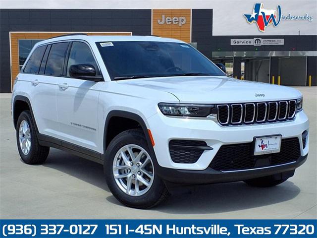 2025 Jeep Grand Cherokee GRAND CHEROKEE LAREDO X 4X4
