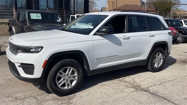 2023 Jeep Grand Cherokee Laredo 4x4