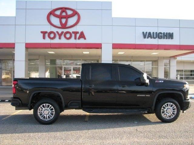 2024 Chevrolet Silverado 2500HD 4WD Crew Cab Standard Bed Custom