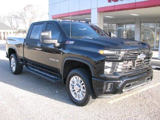 2024 Chevrolet Silverado 2500HD 4WD Crew Cab Standard Bed Custom