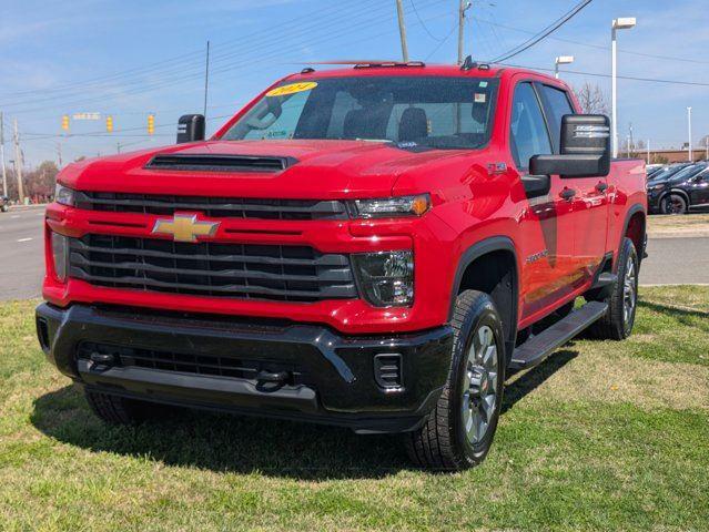 2024 Chevrolet Silverado 2500HD 4WD Crew Cab Standard Bed Custom