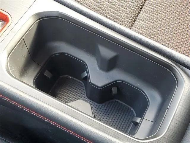 2025 Nissan Kicks SR Intelligent AWD