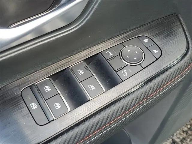 2025 Nissan Kicks SR Intelligent AWD